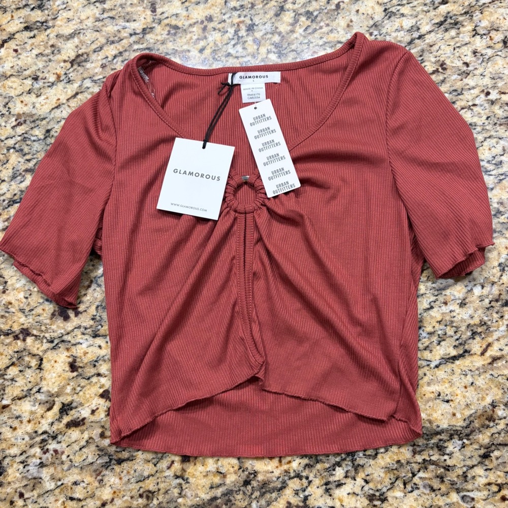 NEW Glamorous Urban Outfitters Rust Ribbed O-Ring Crop Top Short Sleeve Small ws